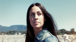 Alanis for new album and tour hint