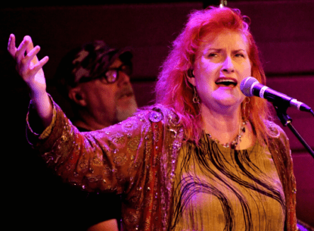 Eddi Reader